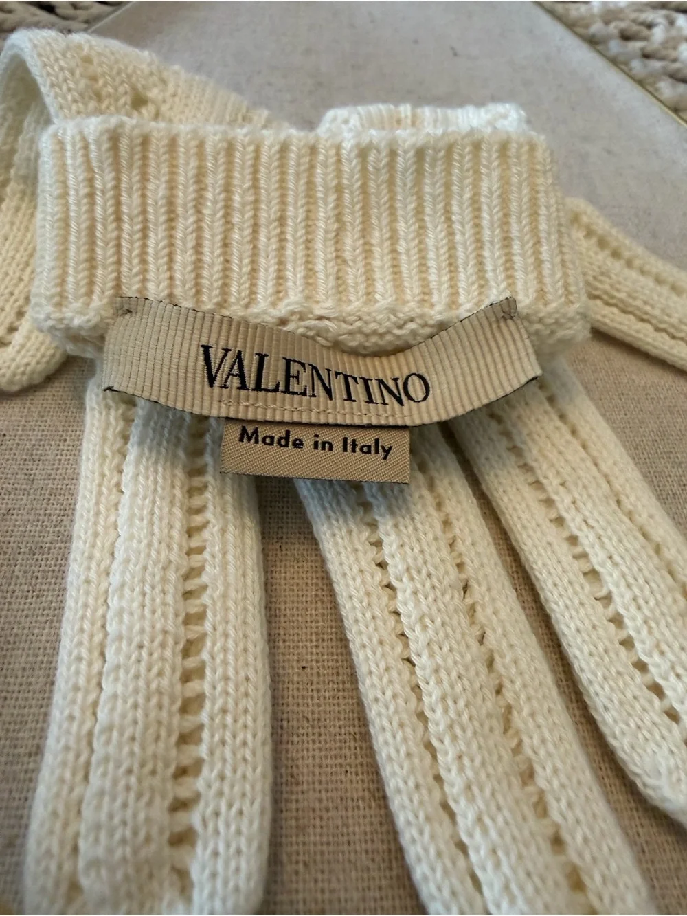 Valentino Garavani VLOGO Signature Pointelle Knit Gloves In Betulla - L/XL - NWT